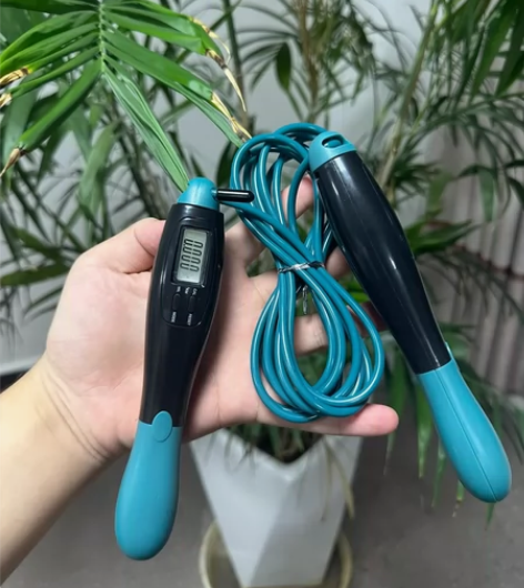 【8元全新包邮】跳绳计数跳绳智能计数跳绳钢...