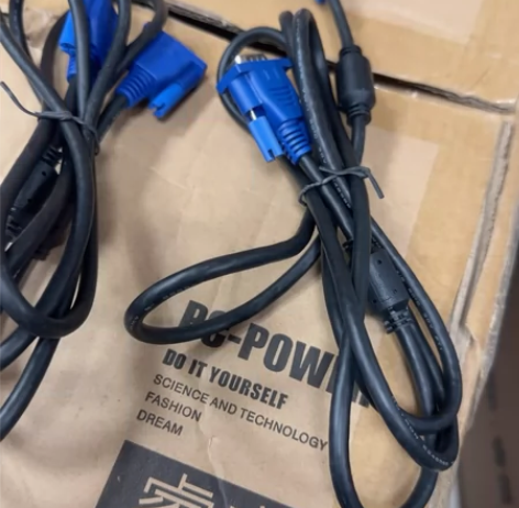 全新vga一分二转换线电脑分屏线显示器高清...