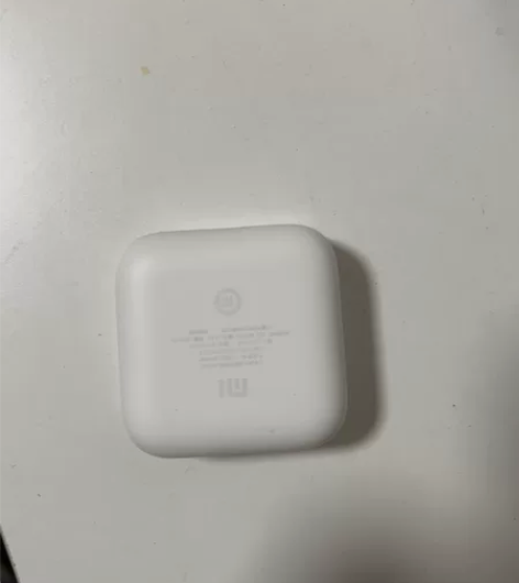 自用小米air2se耳机，闲置，转给有需要...