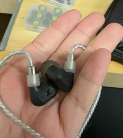 ie200和参考之声晴雪4.4 ie200...