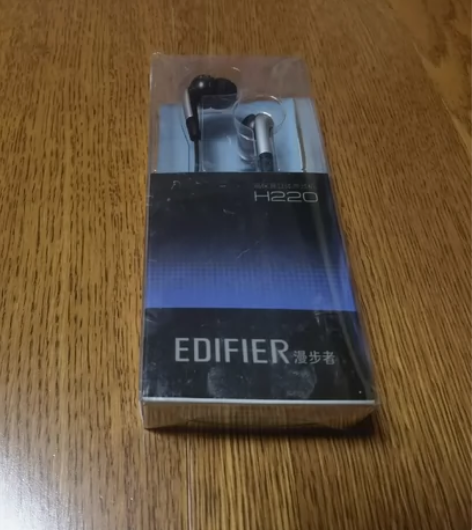 漫步者H220入耳式耳机，全新 感兴趣的话...