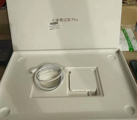 【特价出售一套】小米100W笔记本电脑电源...