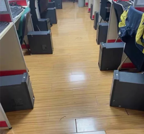 捡漏！300元一套急出i5i7办公电脑主机...