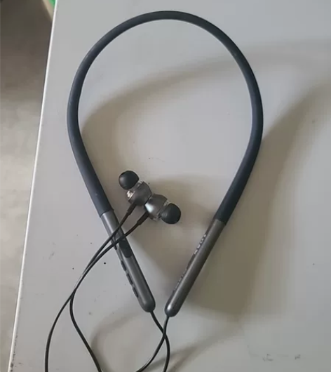 惠普蓝牙耳机，有100多个，打包买，不零售...