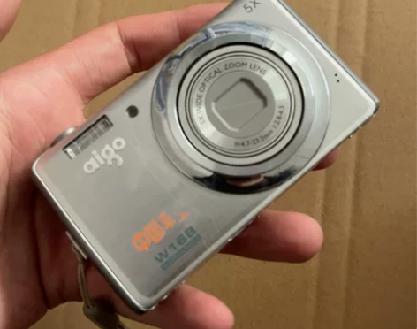 爱国者W168ccd相机,有保险公司log...