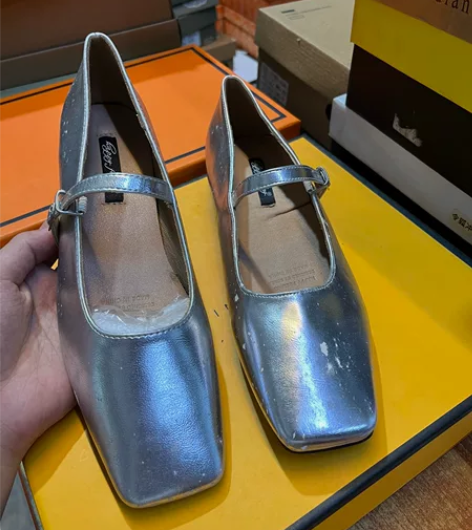 37码银色舒适软底粗跟平底单鞋(1431)...