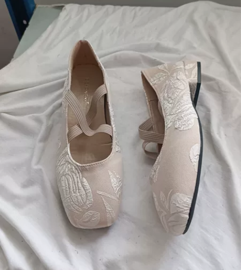 25包邮全新37码杏色单鞋新中式玛丽珍鞋汉...