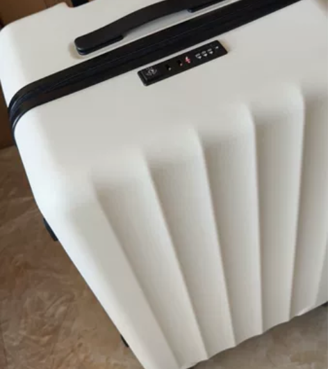 骆牛世家大容量行李箱女24寸拉杆箱学生密码...