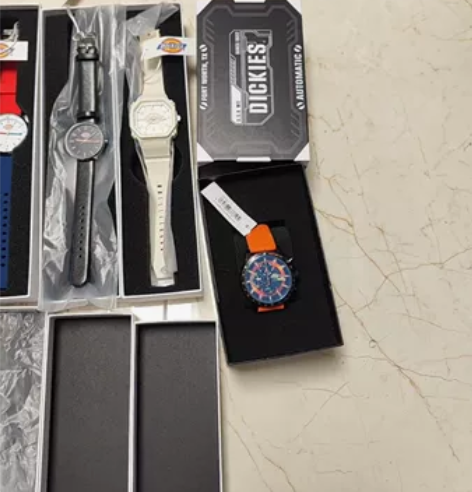 Dickies石英手表，男女款都有，一表一...