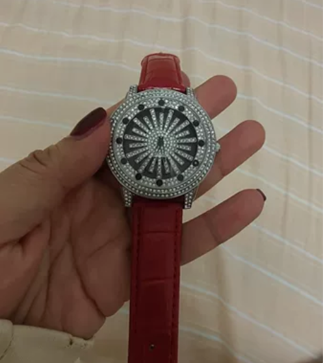 时来运转手表，买后就带两次很新，钻也很闪 ...