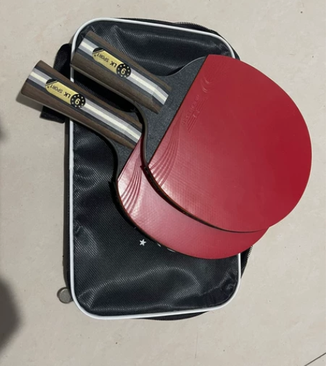 某球馆倒闭，现2折出原价300多一套比赛乒...