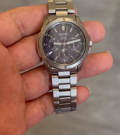 精工SEIKO  《全钛》光动能三眼男款，...