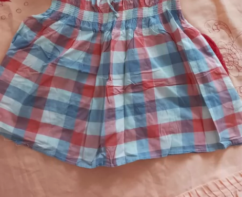 包邮，学生套衫，上衣纯棉，短裙蕾丝，款式漂...