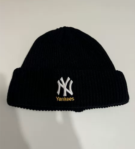 【MLB】针织帽 商场实体店购入，正品正品带了一次之后发现实...