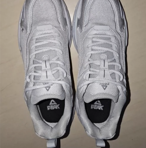 匹克，试穿过，尺码45码，原鞋盒，有稍许瑕...