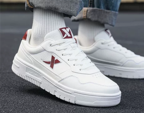 特步板鞋男鞋夏季2024新款空军一号透气小...