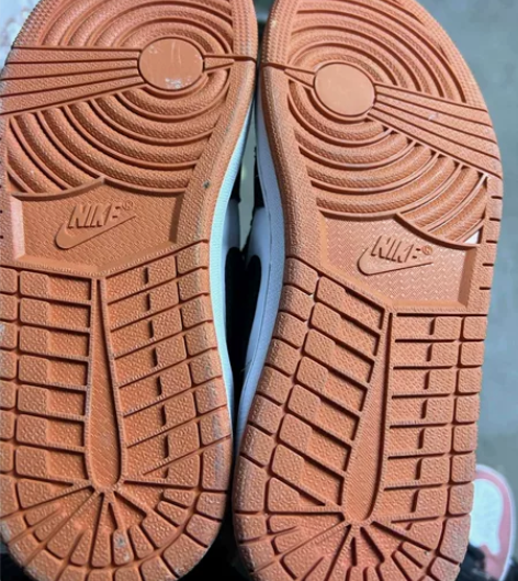 板鞋 乔丹运动鞋 闲置出 在校大学生 橘色...