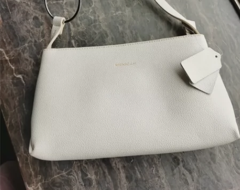 稻草人专柜正品牛皮单肩包，保真保正品，全新...