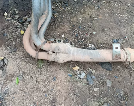 雅马哈R1排气管 感兴趣的话点“我想要”和...