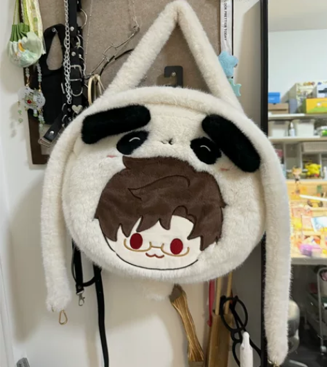 光与夜之恋陆沉大熊猫联动痛包 背过两三次,...