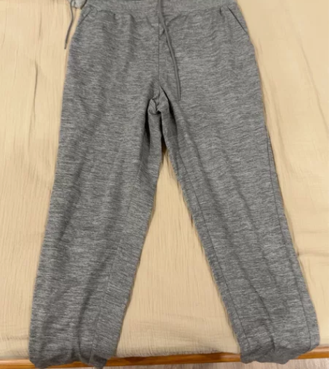 优衣库休闲运动裤 M 感兴趣的话点“我想要...