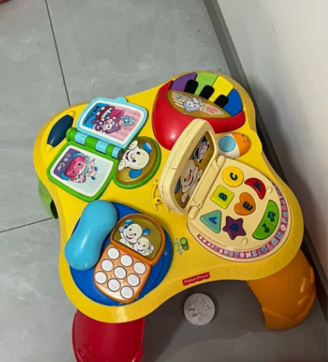 费雪玩具桌功能齐全 闺女大了，玩不上了转给...