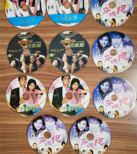 正版电影DVD光盘，几乎全新！有光盘包！很...