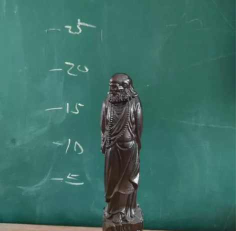 木雕达摩祖师，一尊。 感兴趣的话点“我想要...