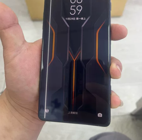 红米k40Gaming游戏增强版瑕疵屏幕线...