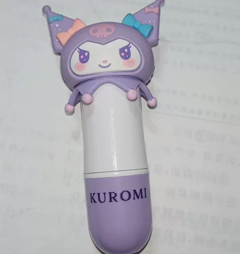 库洛米润唇膏口红 名创优品的，特别润，因为...