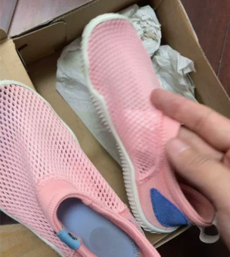 Nike耐克童鞋 夏凉鞋镂空男女小童中童9...