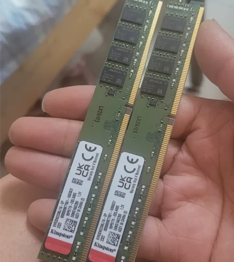金士顿ddr4 3200 16G内存条 3...