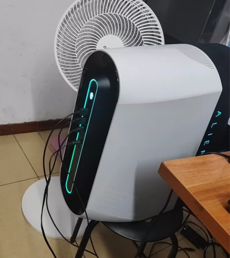 戴尔 外星人Aurora r9 台式电脑主...