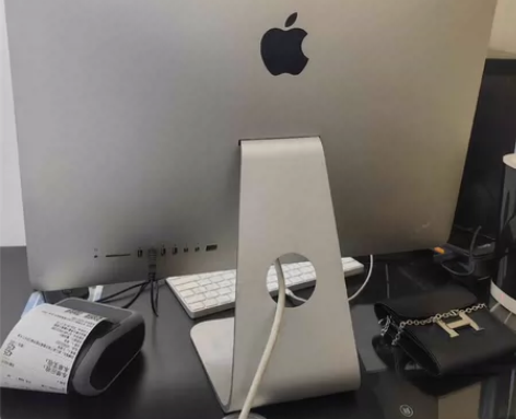 苹果台式电脑，不会拍，准备换电脑了 感兴趣...