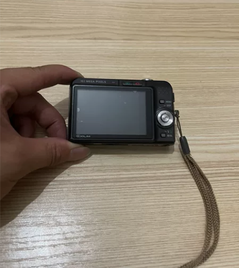 卡西欧ex-z1050相机，成色如图所示 ...