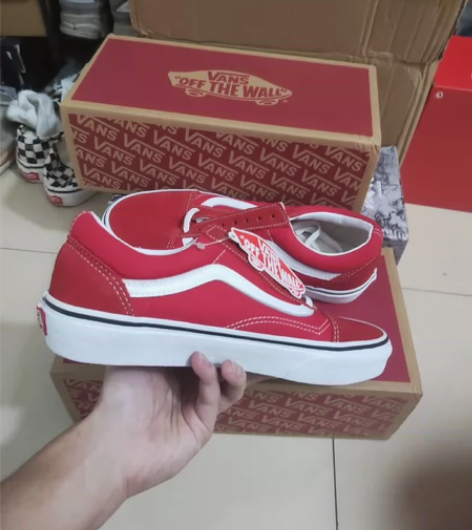 正品vans红色os，支持随意鉴定 裸鞋无...