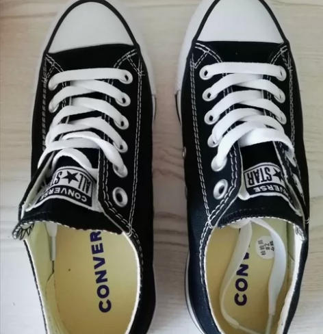 〔全新当二手出〕37码匡威低帮女帆布鞋黑色...