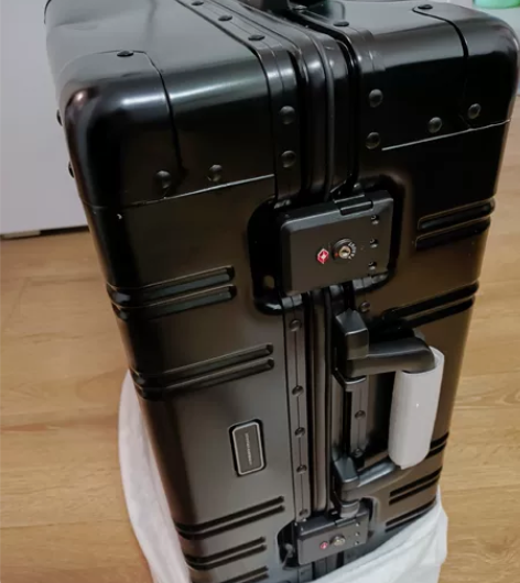 京选尚品INTERIGHT铝镁合金拉杆箱静...