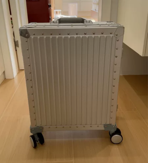 全新网易严选铝合金行李箱 20寸 外框包围...