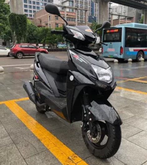 24年上户，基本全新125二手踏板摩托车，...