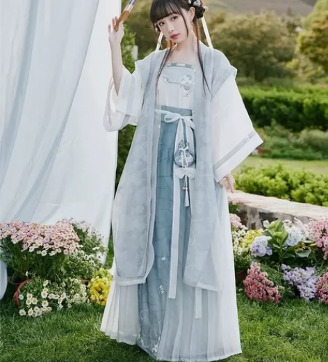 十三余小豆蔻儿[清凝语-蓝溪镇联名] 素雅...