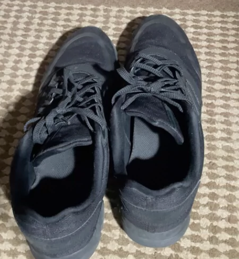 孩子的运动鞋,27.5厘米。匹克品牌,质量...