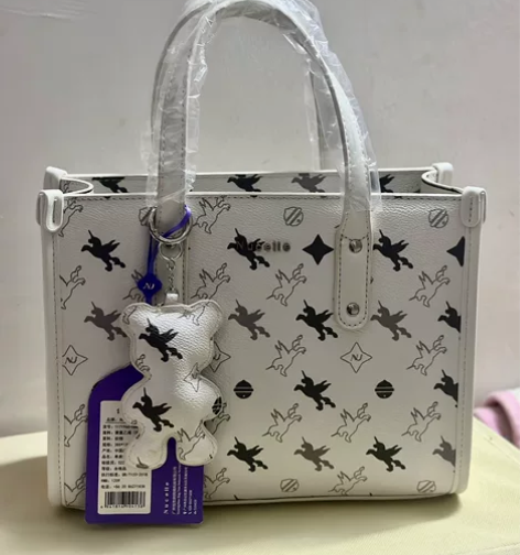 出纽芝兰飞马公文包 非正非正非正 看清楚考...