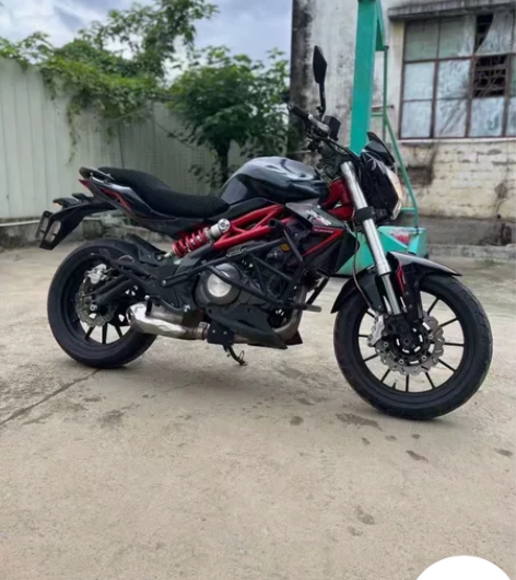 最新特价车 16年上牌黄龙300中国好声音...