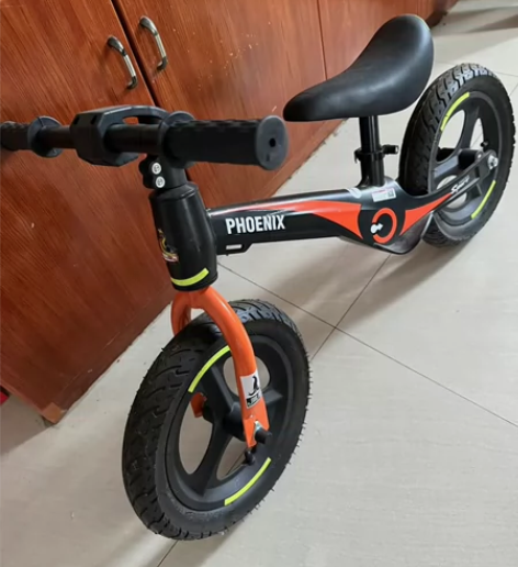 血亏 全新凤凰牌儿童平衡车，自行车，适合4...