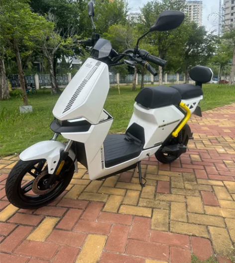 全新小牛f200，新车一台，只跑了50公里...