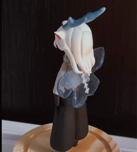 光遇虚荣欧若拉之翼超轻粘土手办，光遇正比周...