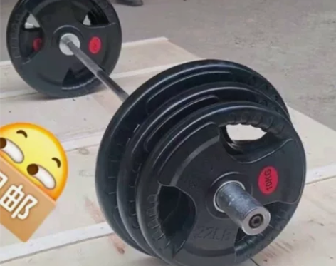 工厂倒闭 套装杠铃片奧杆给钱就卖黑色杠铃片...