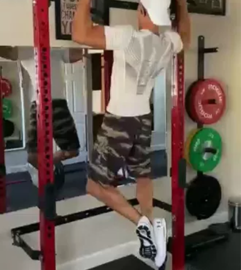 可折叠引体向上架 人体攀爬卧推举重深蹲架 ...