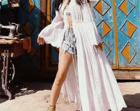 全新未穿｜法式镂空开衫外套女喇叭袖休闲海边...